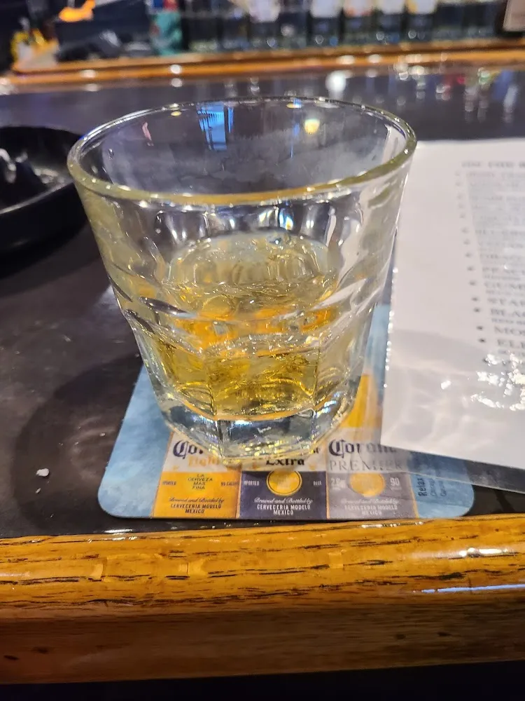 Whisky JW B Label